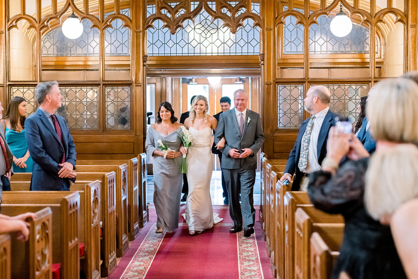 Lex-and-Alex-aisle.jpg